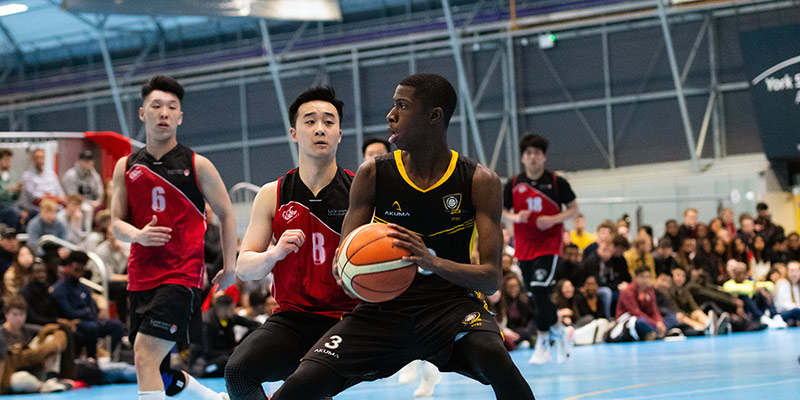 在新賽季初 在新賽季初